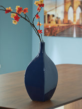 Bay Furniture Gallery - Ashley Furniture - Abtinson Vase - Vase / Navy - A2900032